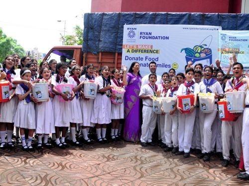 Social Responsibility Guinness Book of World Records - Ryan International School, Nerul